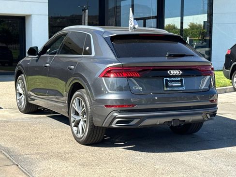 Used 2023 Audi Q8 Premium Plus w/ Premium Plus Package AWD/4WD image 10