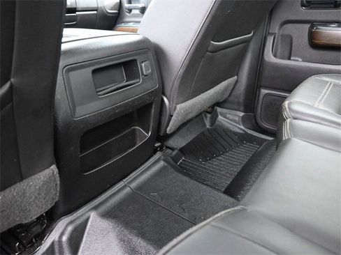 Used 2018 GMC Sierra 3500 Denali w/ Duramax Plus Package image 32