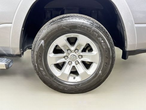 Used 2022 RAM 1500 Laramie AWD/4WD image 28