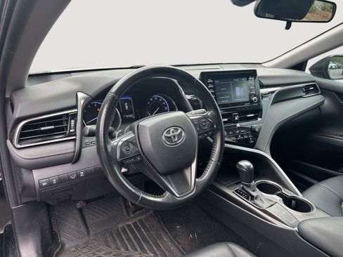 Used 2021 Toyota Camry SE FWD image 10