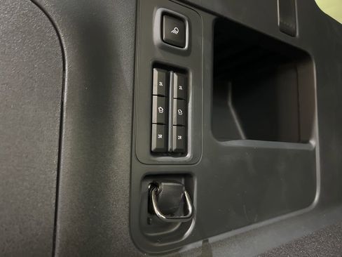 New 2026 Lincoln Navigator L Premier AWD/4WD image 42