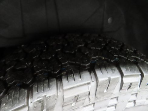 Used 2025 Ford Expedition Tremor image 39