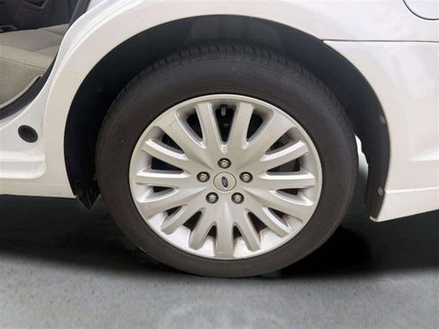 Used 2011 Ford Fusion Hybrid image 17