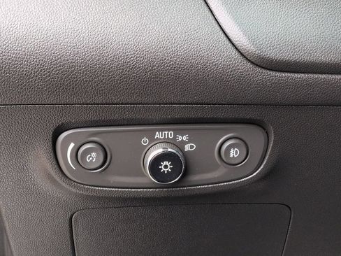 Used 2023 Buick Encore GX Select w/ Sport Touring Package FWD image 18
