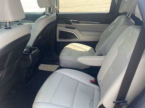 Used 2022 Kia Telluride S AWD/4WD image 7