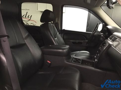 Used 2012 Chevrolet Avalanche LT w/ Suspension Package, Off-Road AWD/4WD image 41