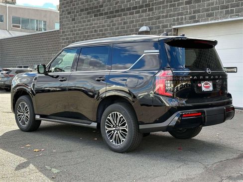 New 2026 Nissan Armada SL w/ Captain's Chari Seat Package image 5