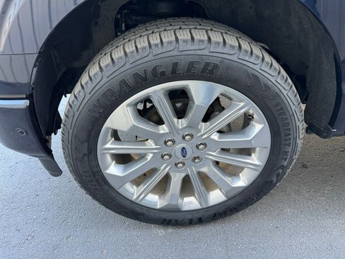 Used 2022 Ford F150 Limited image 42