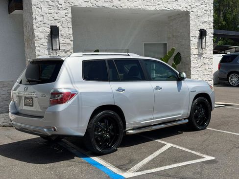 Used 2009 Toyota Highlander Limited AWD/4WD image 18
