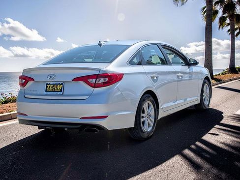 Used 2017 Hyundai Sonata SE FWD image 5