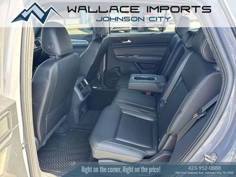 Used 2022 Volkswagen Atlas Cross Sport SE AWD/4WD image 36
