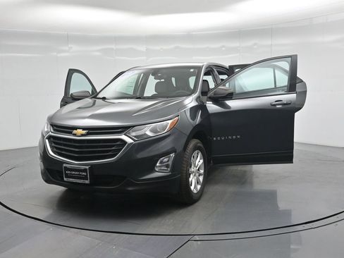 Used 2019 Chevrolet Equinox LS image 31