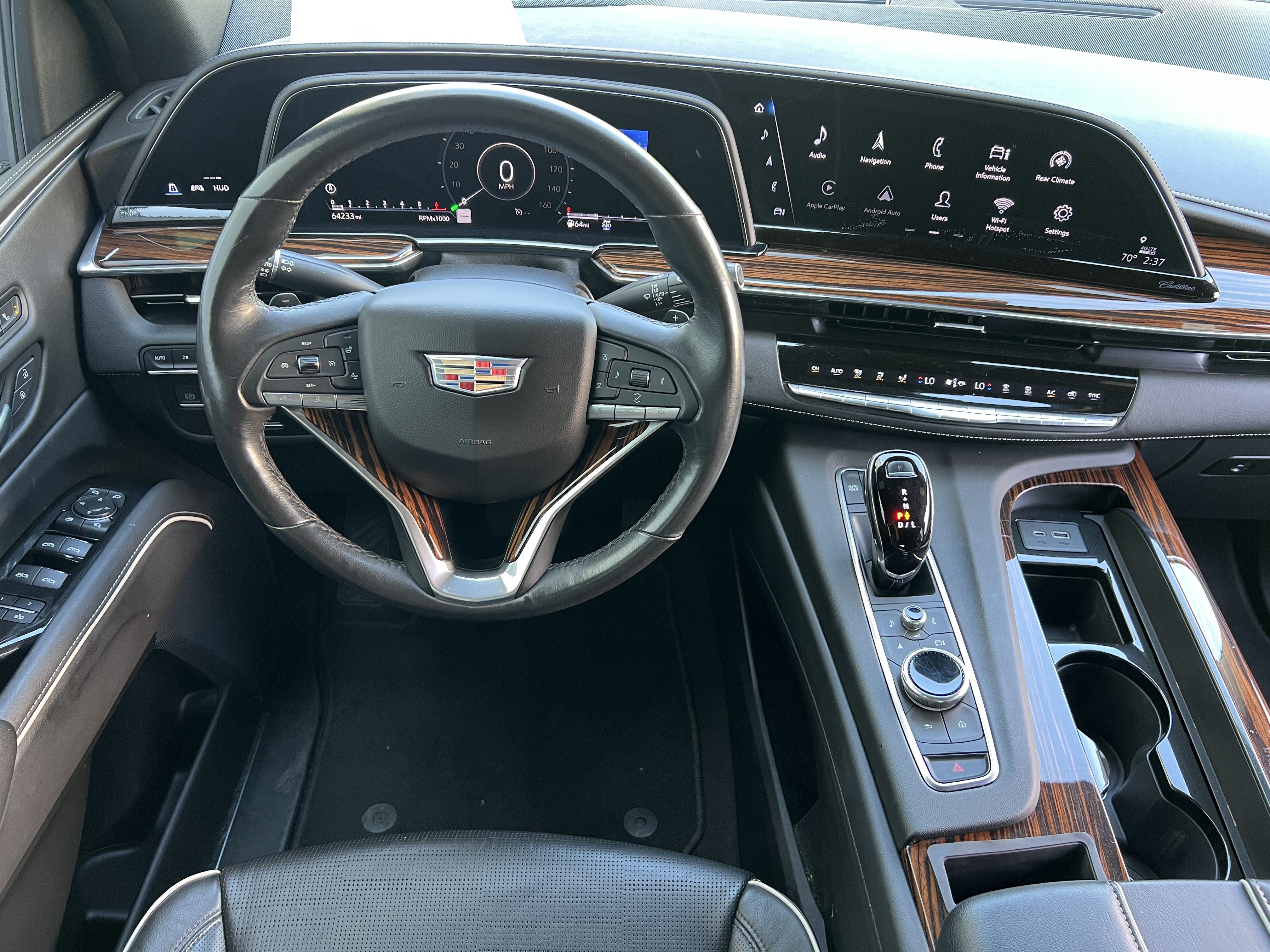 Used 2021 Cadillac Escalade Premium Luxury AWD/4WD image 35