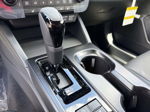 New 2026 Subaru Outback Premium AWD/4WD image 29