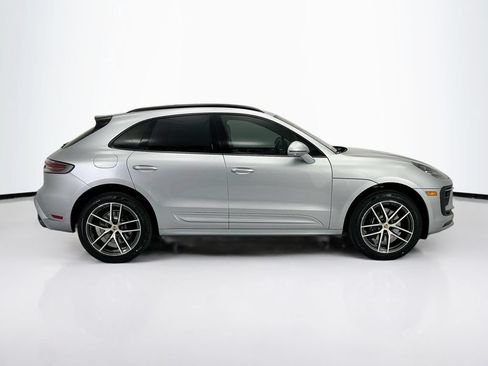 Used 2026 Porsche Macan AWD/4WD image 8