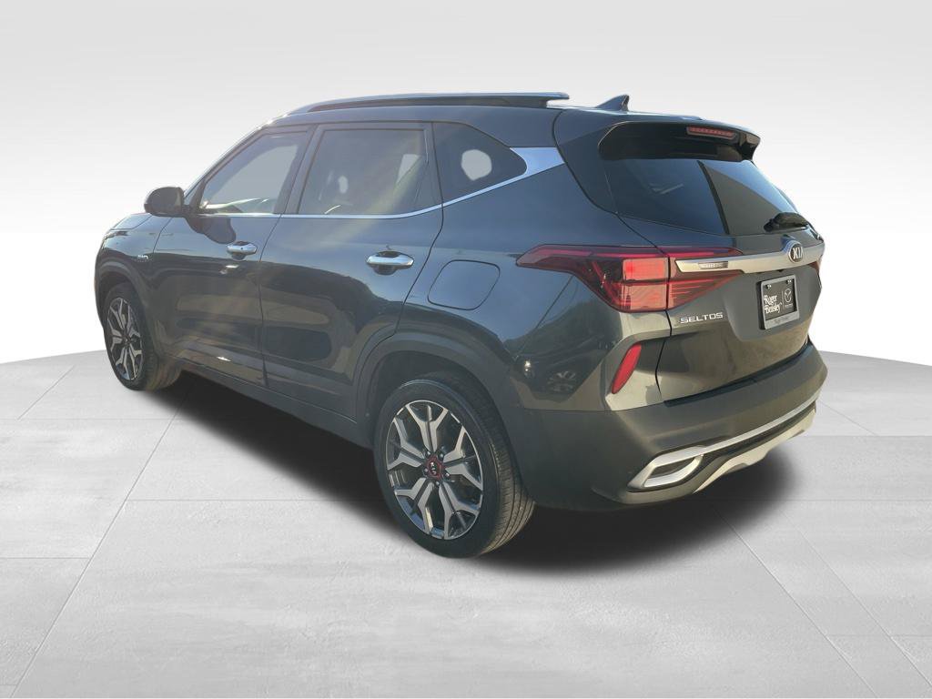Used 2021 Kia Seltos SX w/ SX Sunroof Package AWD/4WD image 7