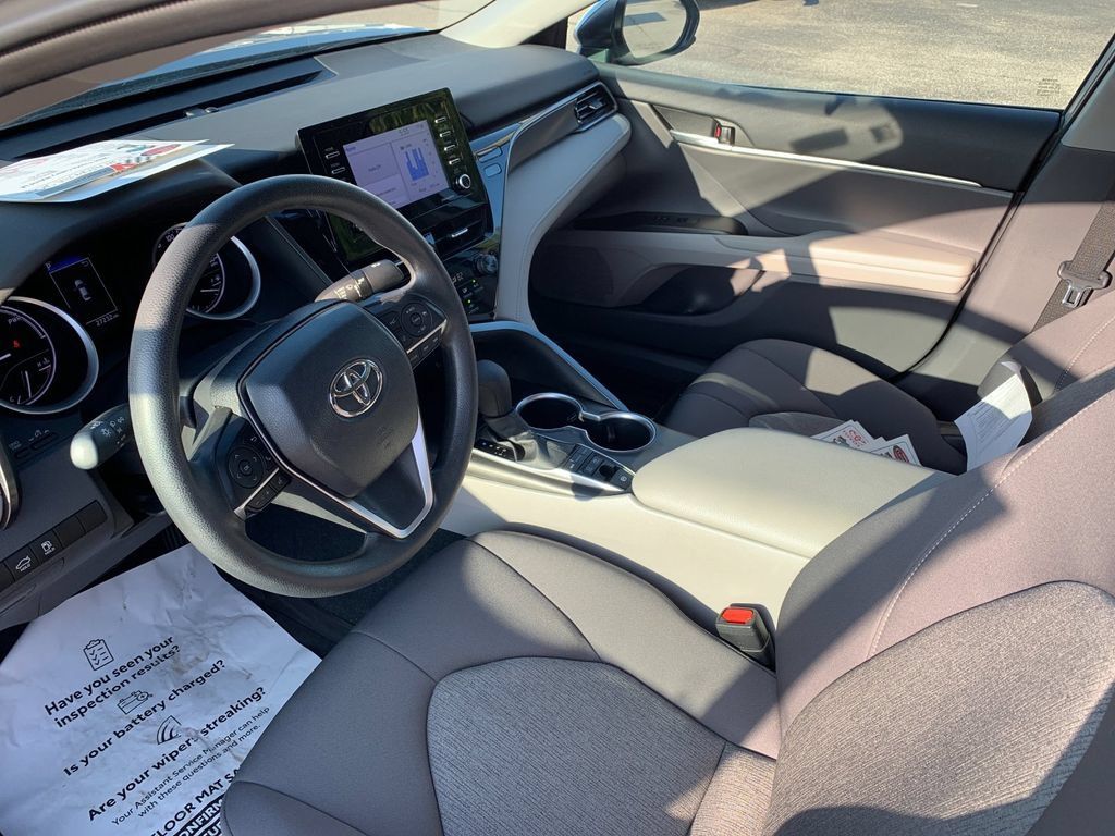 Used 2024 Toyota Camry LE FWD image 11