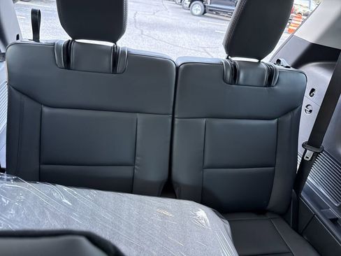 New 2026 Ford Explorer Active w/ Active Comfort Package RWD image 16
