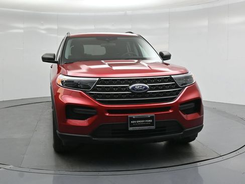 Used 2023 Ford Explorer XLT RWD image 52