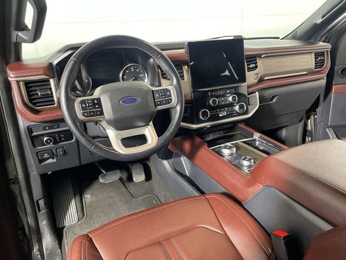 Used 2024 Ford Expedition Max Limited AWD/4WD image 8