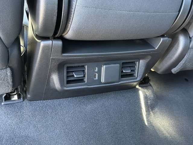 Used 2023 Chevrolet Silverado 1500 LT AWD/4WD image 17