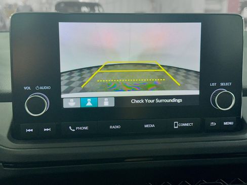 Used 2023 Honda Accord EX image 19