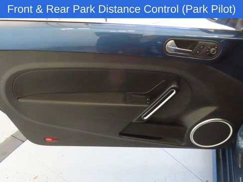 Used 2019 Volkswagen Beetle 2.0T SE image 11