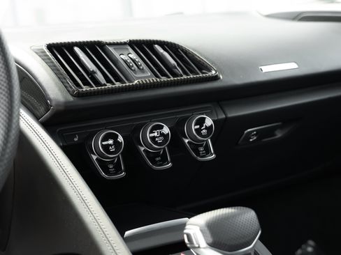 Certified 2023 Audi R8 V10 performance w/ Premium Package RWD image 18