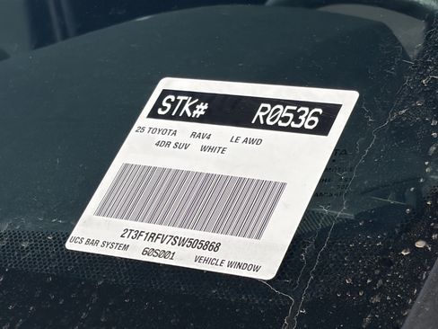 Certified 2025 Toyota RAV4 LE AWD/4WD image 10