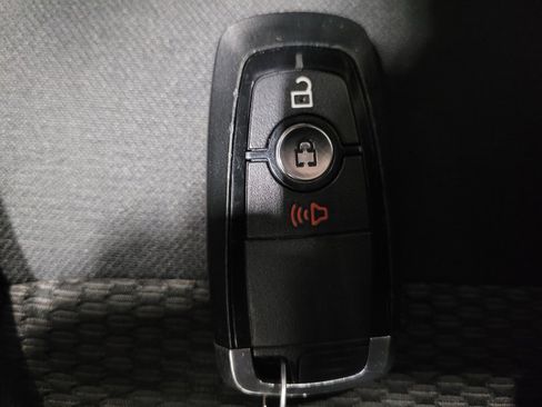 Used 2019 Ford Explorer XLT w/ Class II Trailer Tow Package image 32