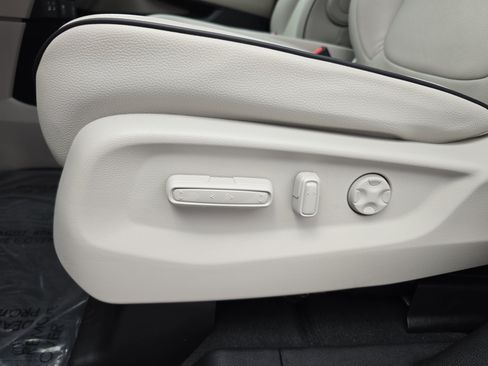 Used 2025 Honda Odyssey Touring image 30