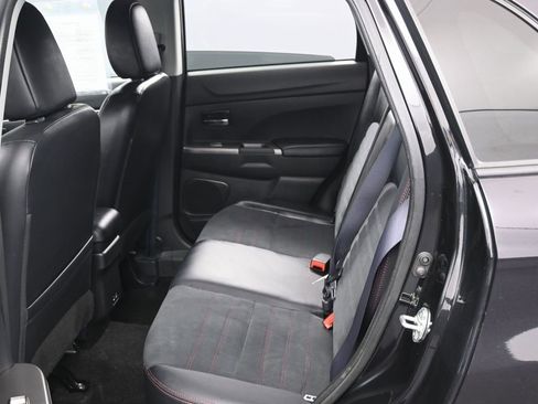 Used 2024 Mitsubishi Outlander Sport SE image 30