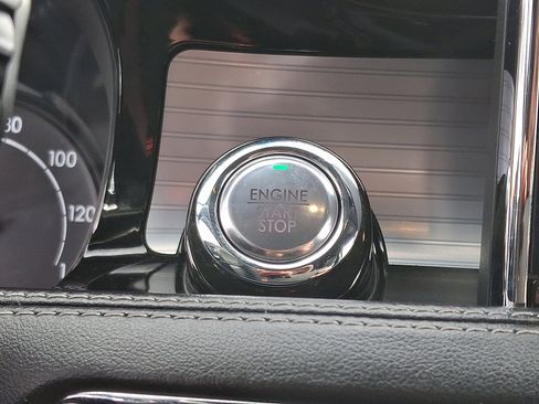 Used 2020 Lincoln Corsair AWD w/ Equipment Group 101A image 25