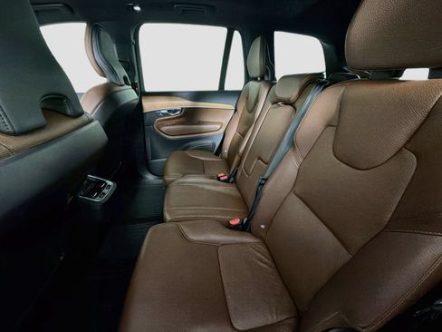 Certified 2023 Volvo XC90 B6 Core w/ Protection Package Premier AWD/4WD image 26