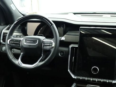 Used 2025 GMC Acadia Denali w/ Super Cruise Package image 29