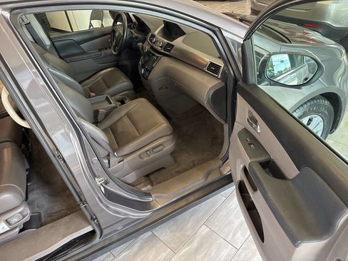 Used 2014 Honda Odyssey EX-L image 18