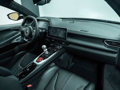 New 2025 Lotus Emira image 4