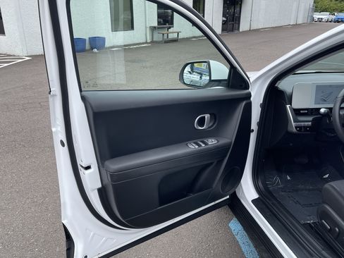 Certified 2024 Hyundai Ioniq 5 SEL RWD image 16