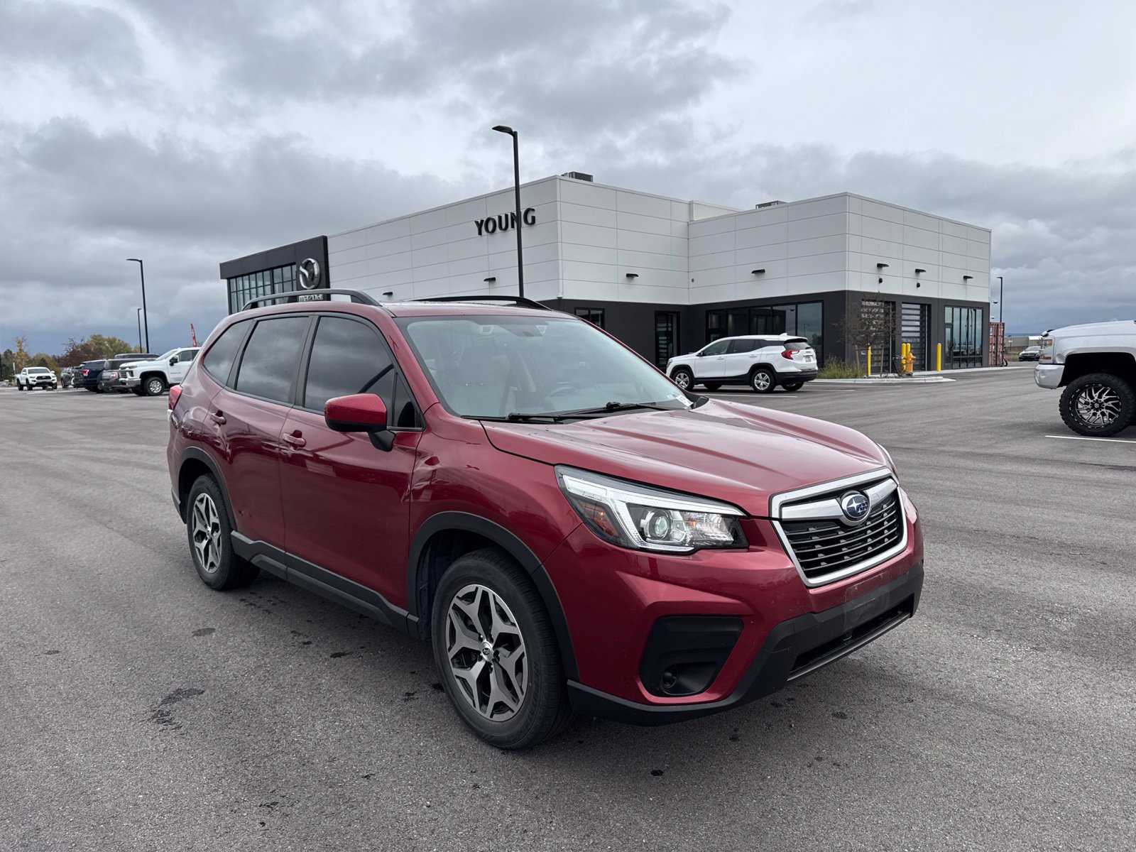 Used 2020 Subaru Forester Premium AWD/4WD image 1