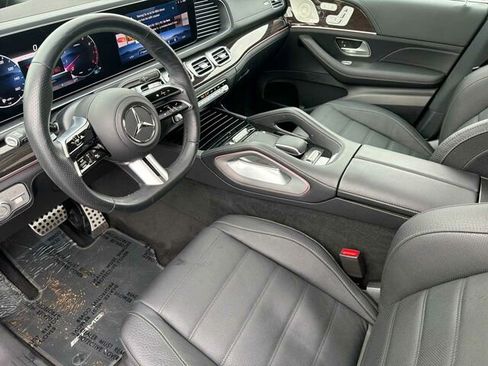 Certified 2025 Mercedes-Benz GLS 450 4MATIC image 11