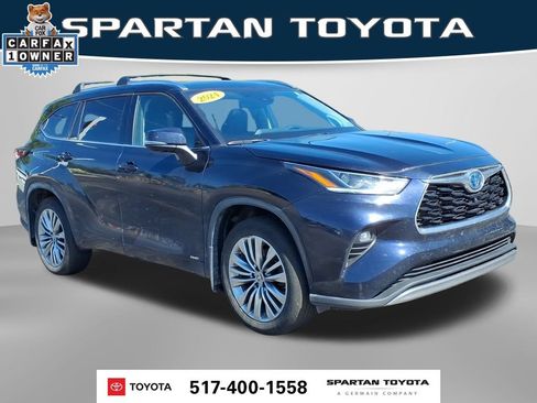 Used 2024 Toyota Highlander Platinum AWD/4WD image 4