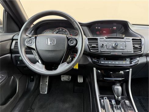 Used 2017 Honda Accord Sport Special Edition image 13