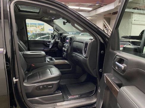 Used 2021 GMC Sierra 3500 Denali w/ Denali Black Diamond Edition image 16