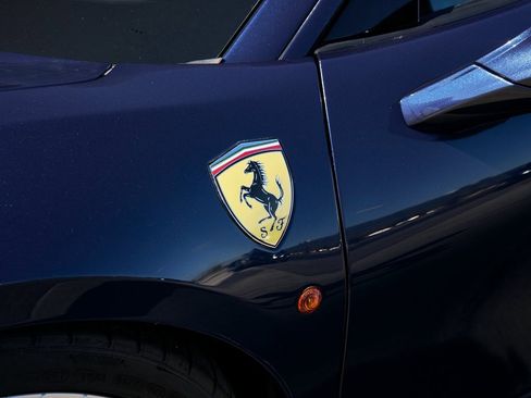 Used 2018 Ferrari 488 GTB image 8