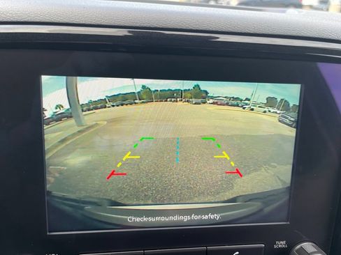 Used 2022 Nissan Frontier SV RWD image 13
