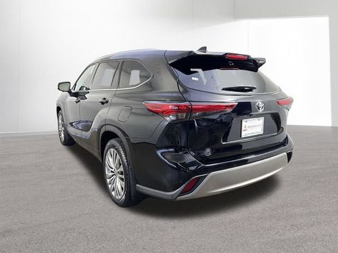 Used 2023 Toyota Highlander Platinum AWD/4WD image 33