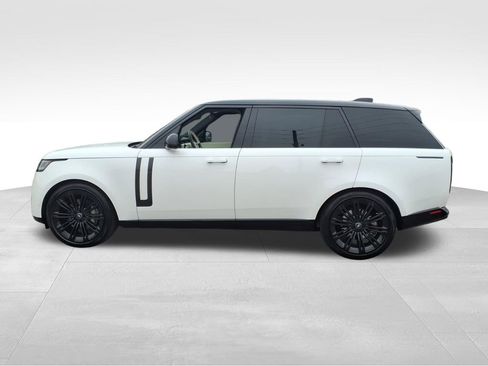 Used 2024 Land Rover Range Rover Long Wheelbase SE image 24