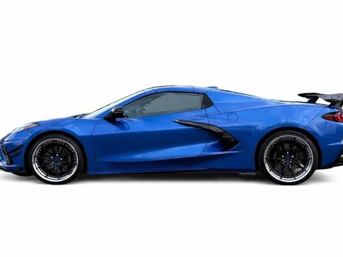 Used 2021 Chevrolet Corvette Stingray Premium Conv w/ Z51 Performance Package image 4