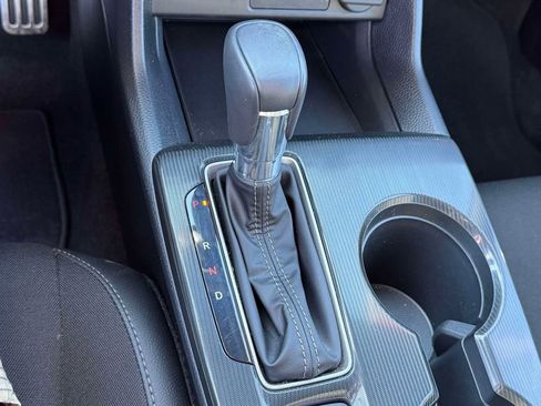 Used 2025 Honda Civic Sport image 29