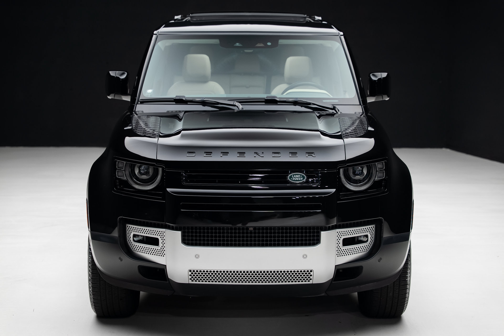 Used 2024 Land Rover Defender 110 S AWD/4WD image 6